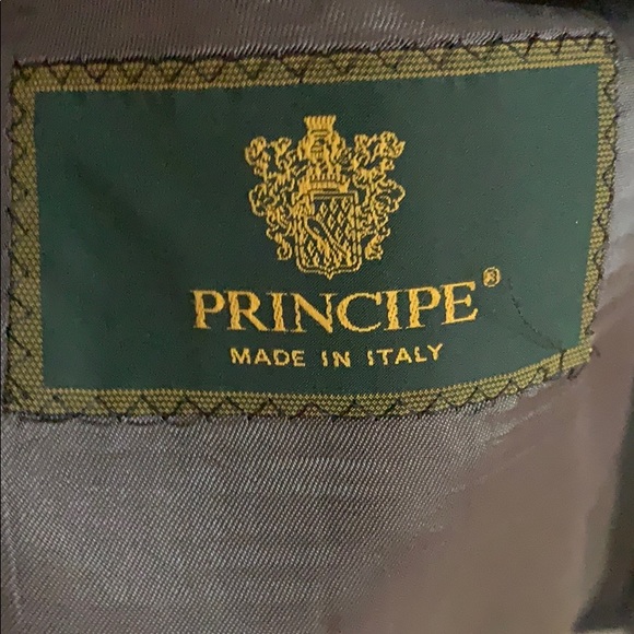 Suite - Picture 3 of 3